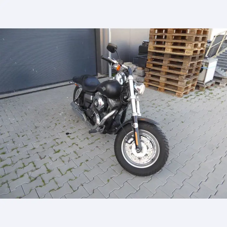 Reinigungsmaschinen und Büroausstattung-1