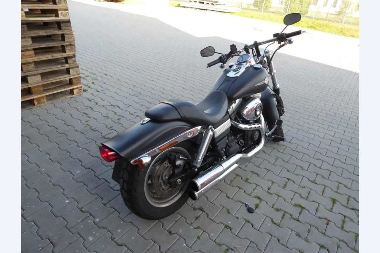 Reinigungsmaschinen und Büroausstattung-4