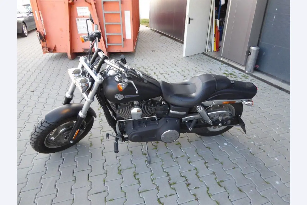 Reinigungsmaschinen und Büroausstattung-6