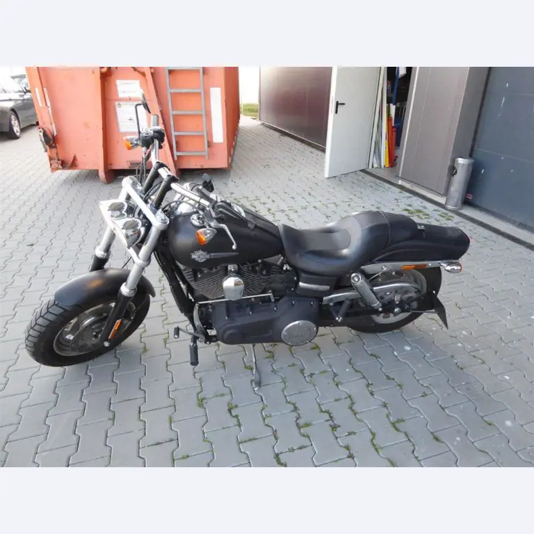 Reinigungsmaschinen und Büroausstattung-6