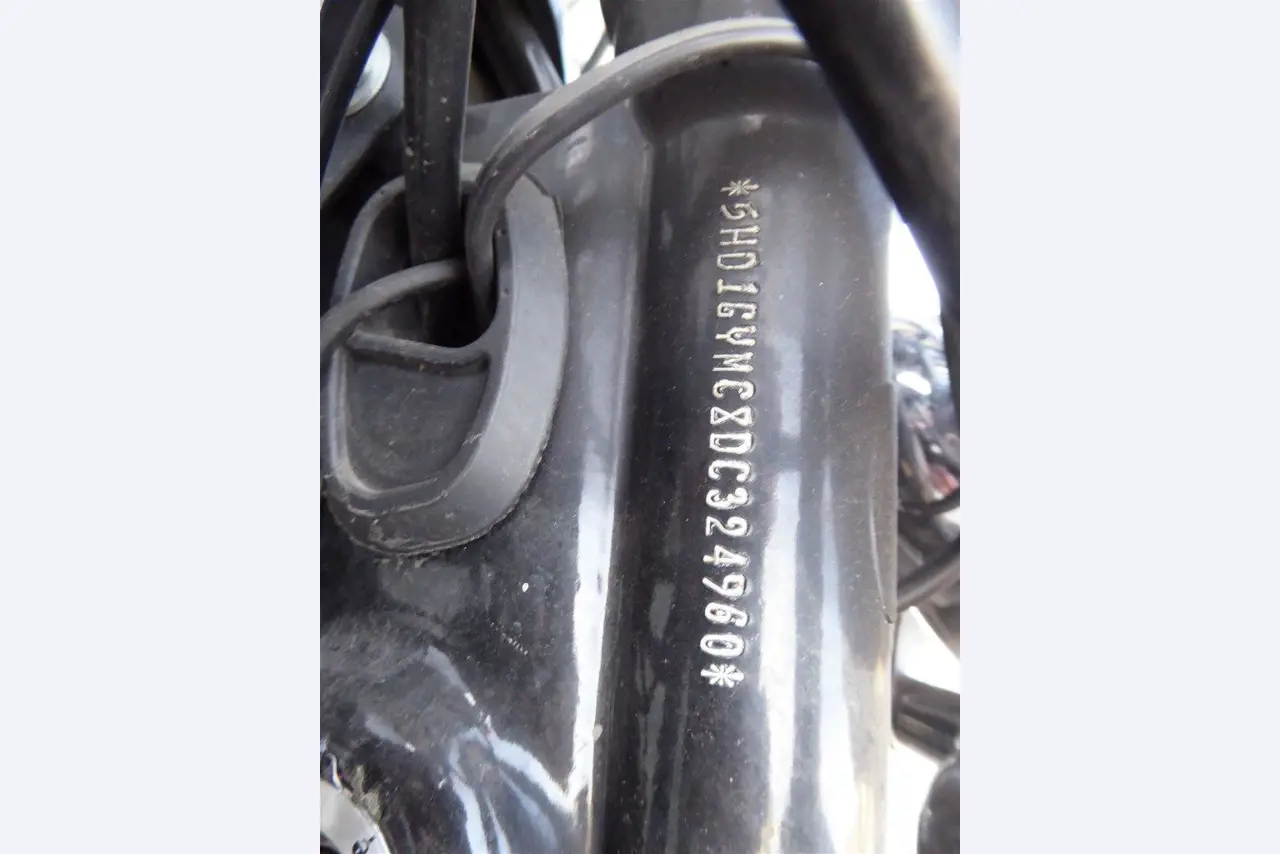 Reinigungsmaschinen und Büroausstattung-8