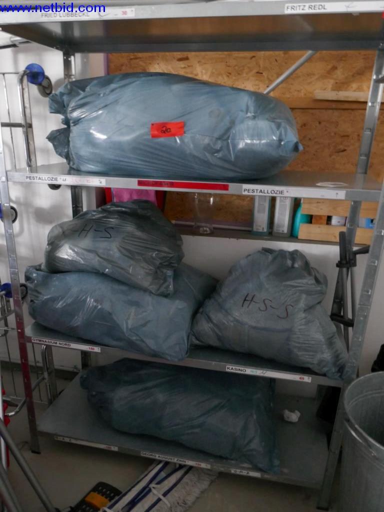 Reinigungsmaschinen und Büroausstattung-4