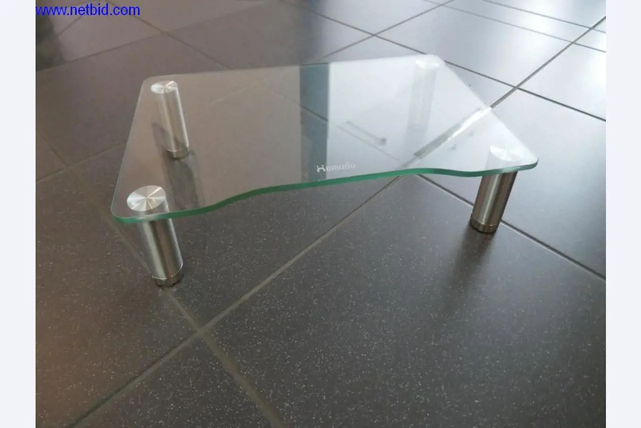 Reinigungsmaschinen und Büroausstattung-1