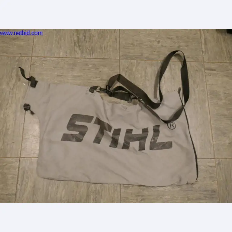 Reinigungsmaschinen und Büroausstattung-3