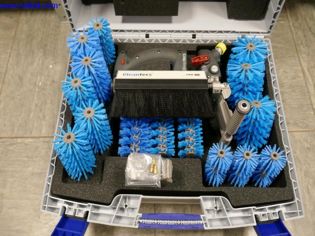 Čistící stroje a kancelářské vybavení-3