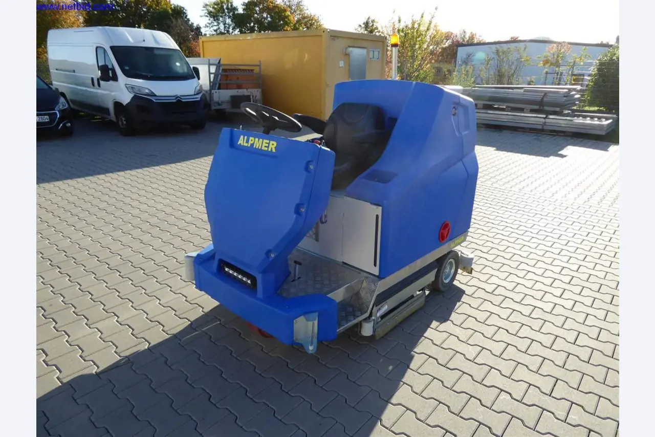 Máquinas de limpeza e equipamento de escritório-1