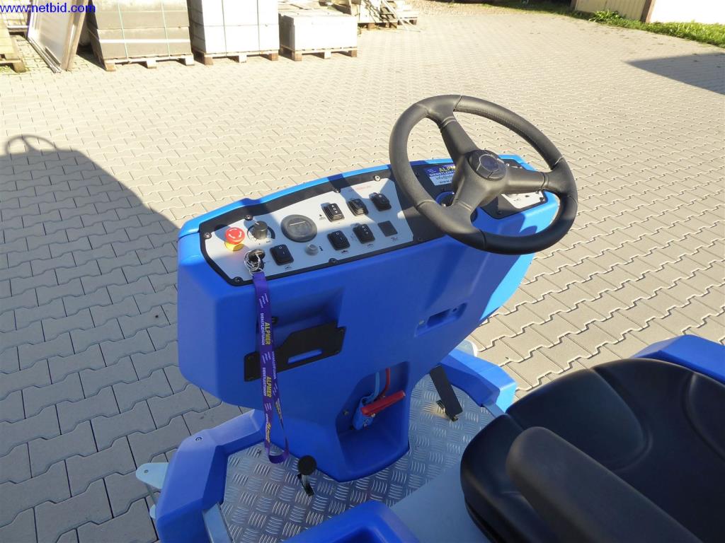 Máquinas de limpieza y material de oficina-7