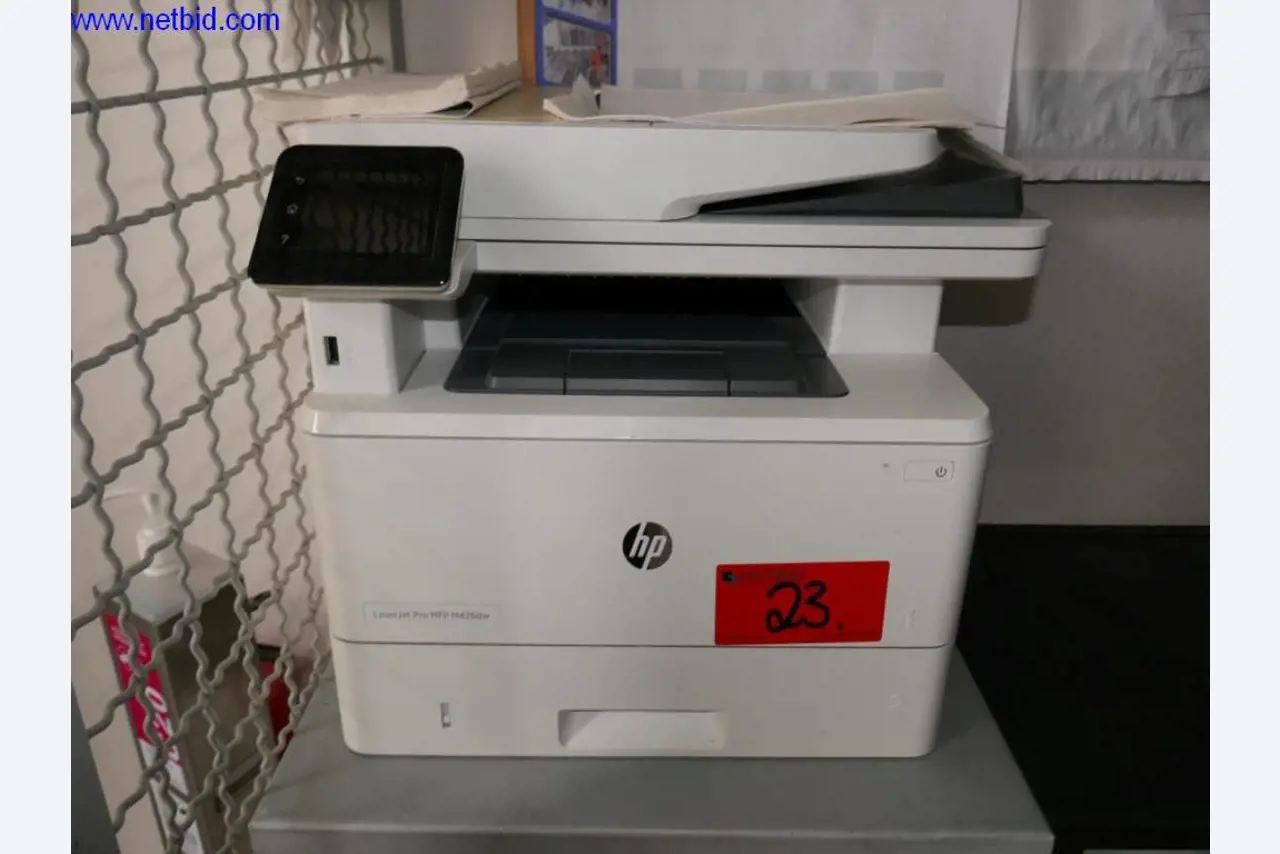 Reinigungsmaschinen und Büroausstattung-1