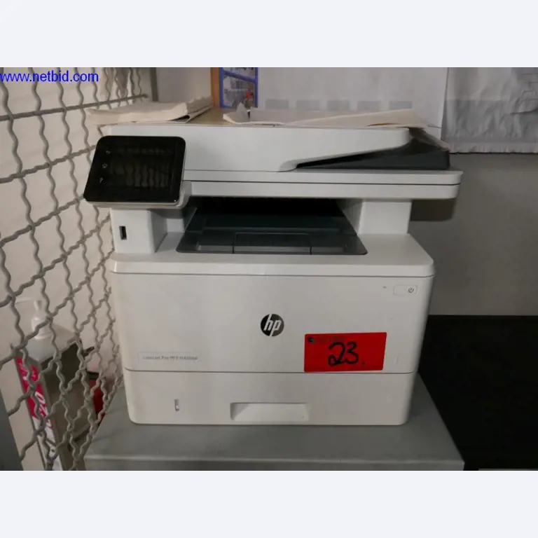 Reinigungsmaschinen und Büroausstattung-1