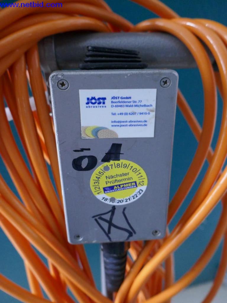 Reinigungsmaschinen und Büroausstattung-2