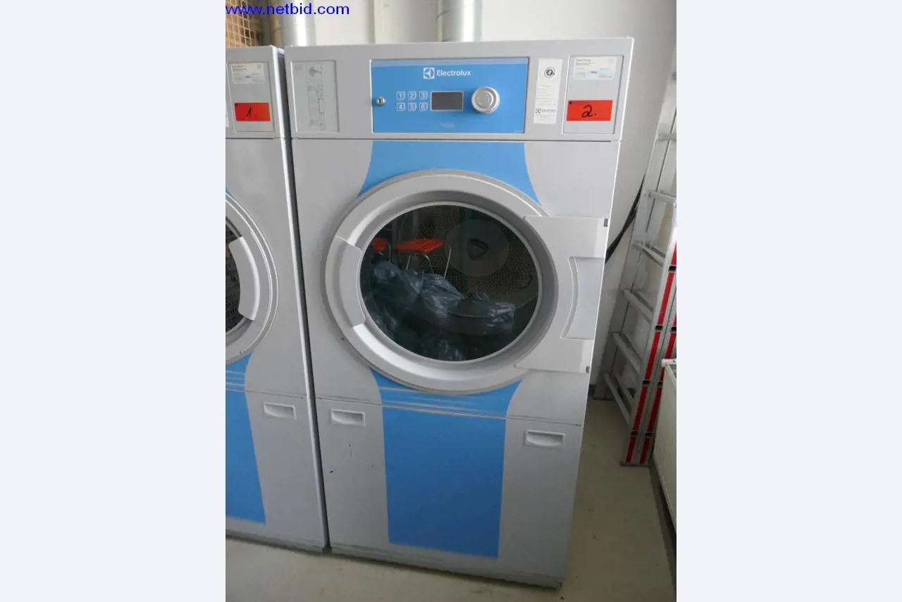 Reinigungsmaschinen und Büroausstattung-1