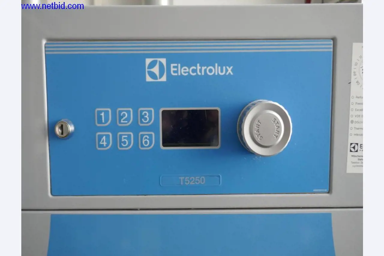 Reinigungsmaschinen und Büroausstattung-2