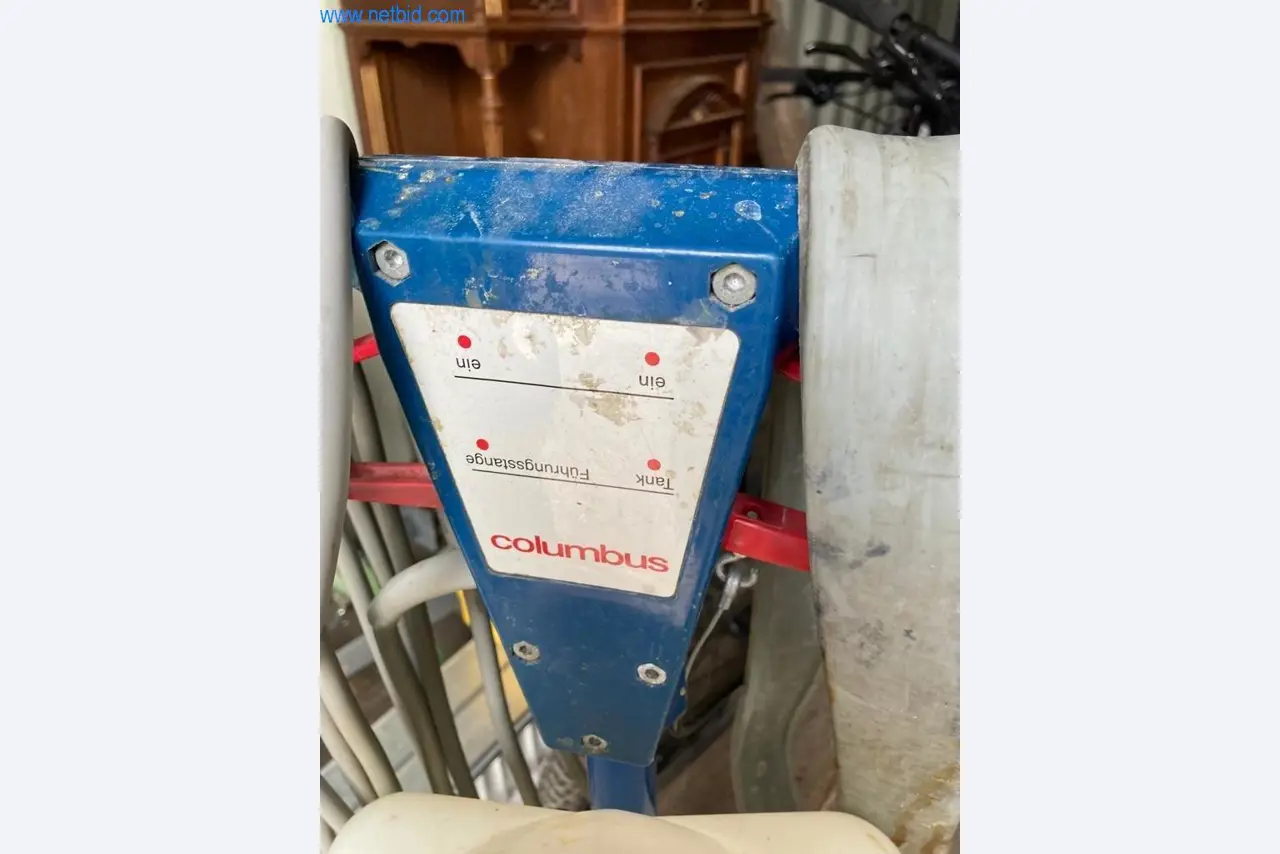 Reinigungsmaschinen und Büroausstattung-2