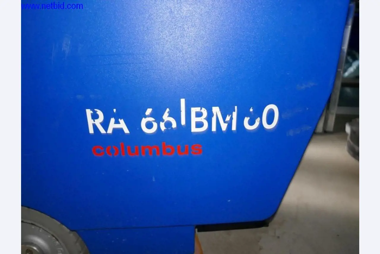 Reinigungsmaschinen und Büroausstattung-2