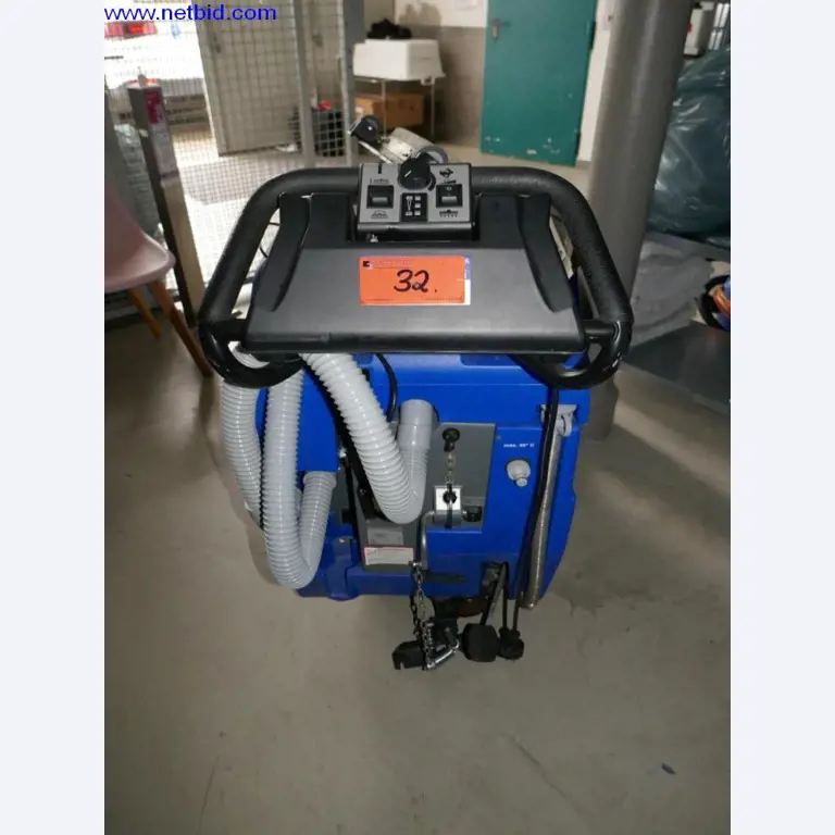 Reinigungsmaschinen und Büroausstattung-3