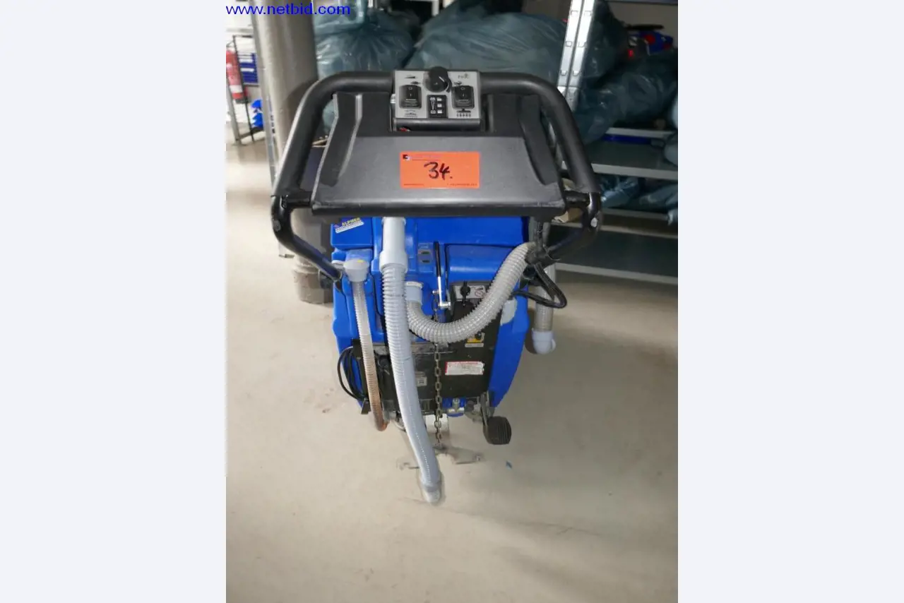 Reinigungsmaschinen und Büroausstattung-3