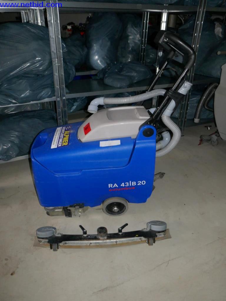 Reinigungsmaschinen und Büroausstattung-1