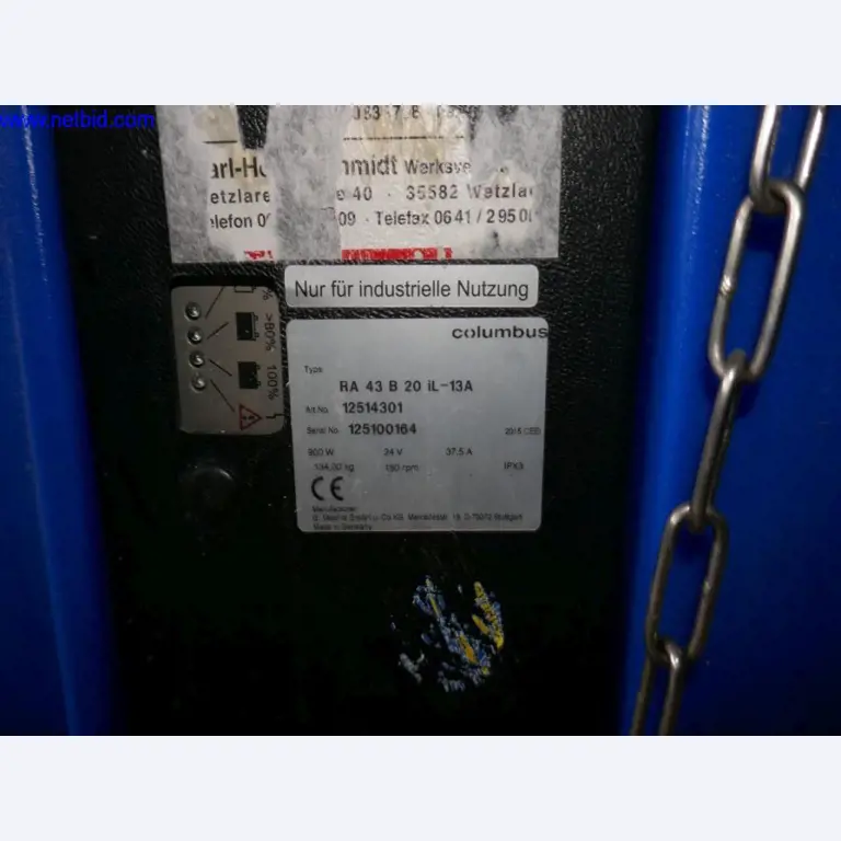 Reinigungsmaschinen und Büroausstattung-4