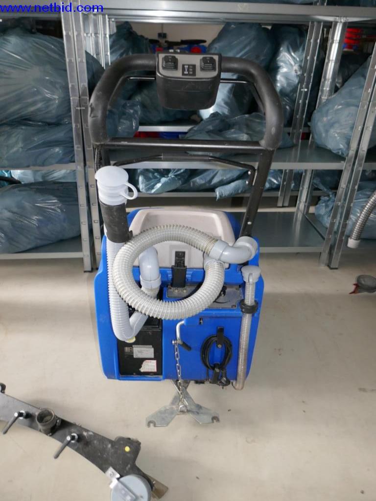 Machines de nettoyage et équipement de bureau-3