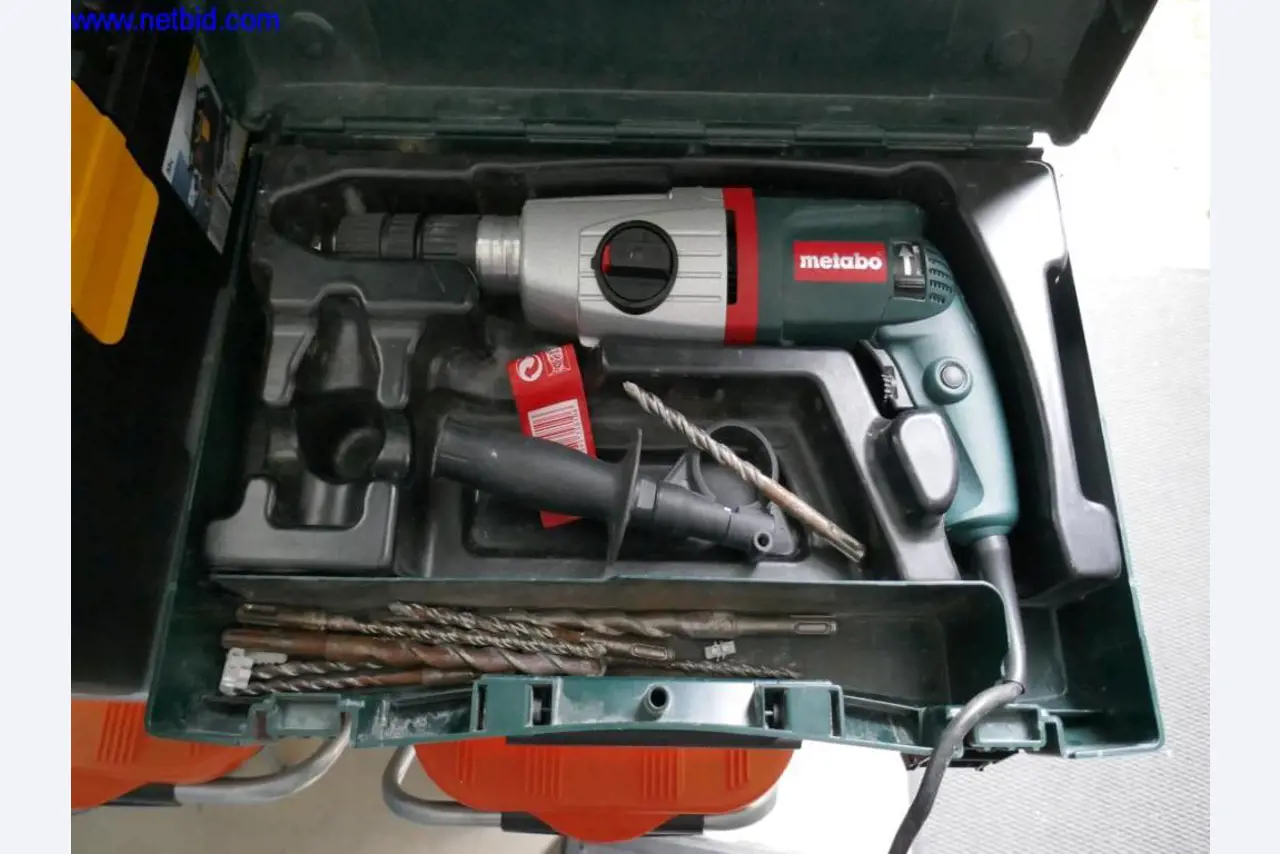 Máquinas de limpeza e equipamento de escritório-1