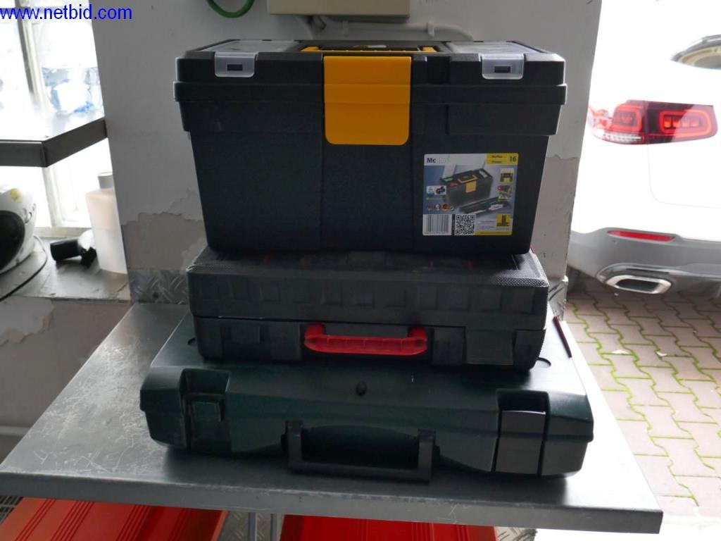 Reinigungsmaschinen und Büroausstattung-6