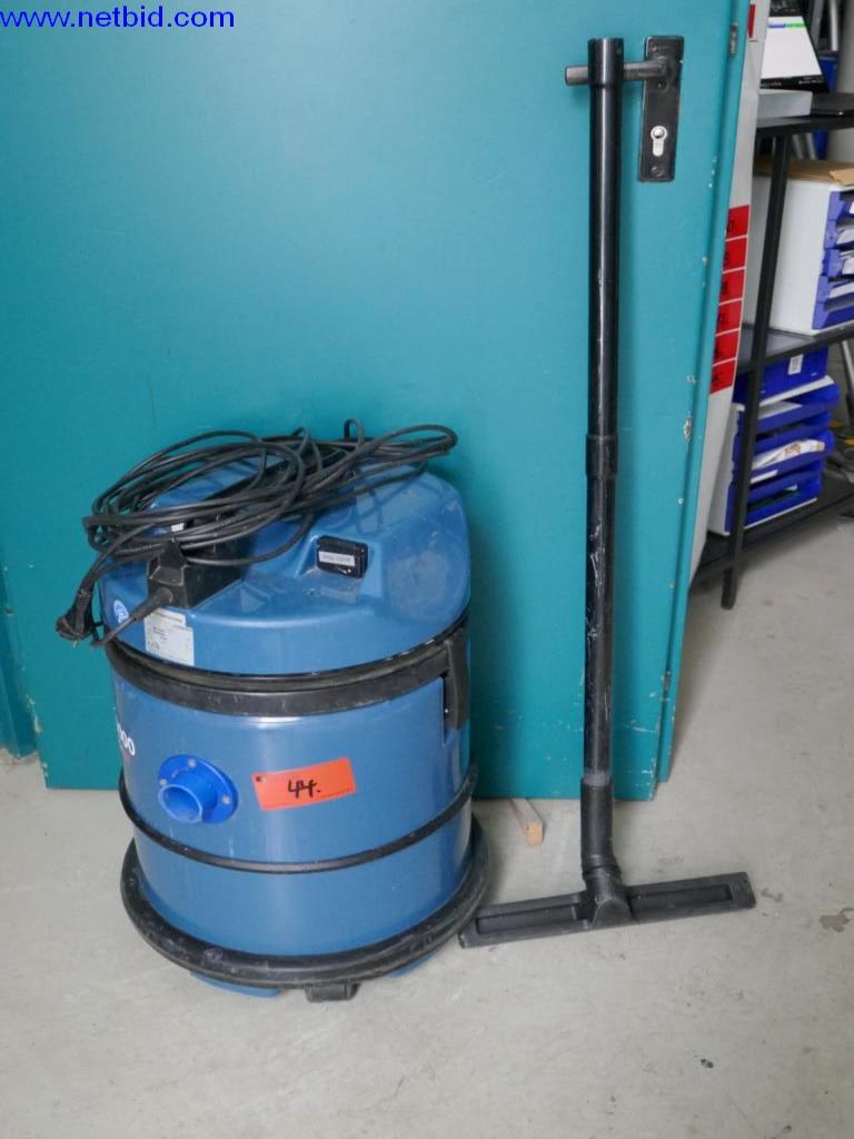 Reinigungsmaschinen und Büroausstattung-5