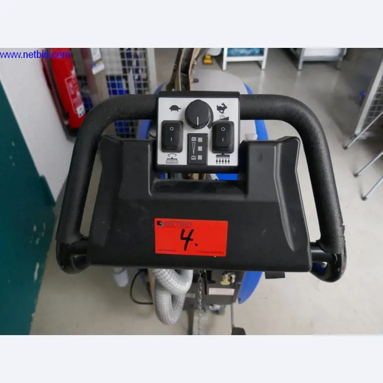 Reinigungsmaschinen und Büroausstattung-3