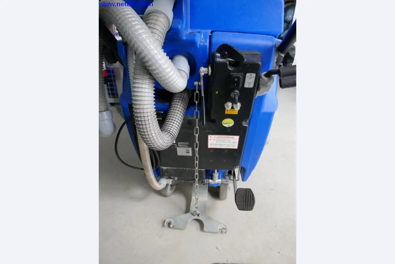 Reinigungsmaschinen und Büroausstattung-4