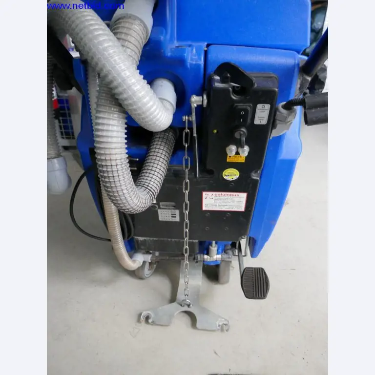 Reinigungsmaschinen und Büroausstattung-4