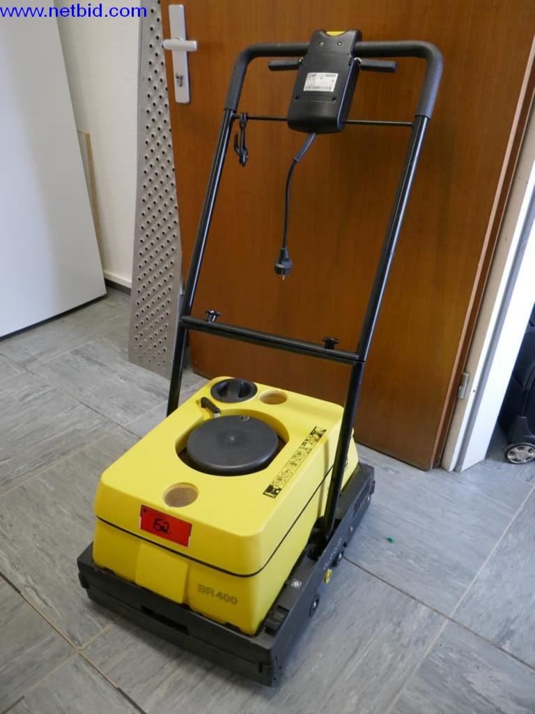 Reinigungsmaschinen und Büroausstattung-1