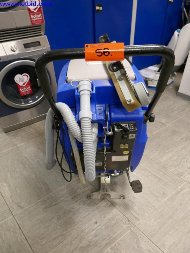 Reinigungsmaschinen und Büroausstattung-3