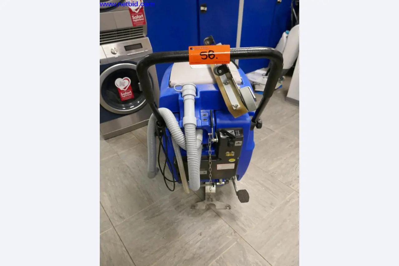 Reinigungsmaschinen und Büroausstattung-3