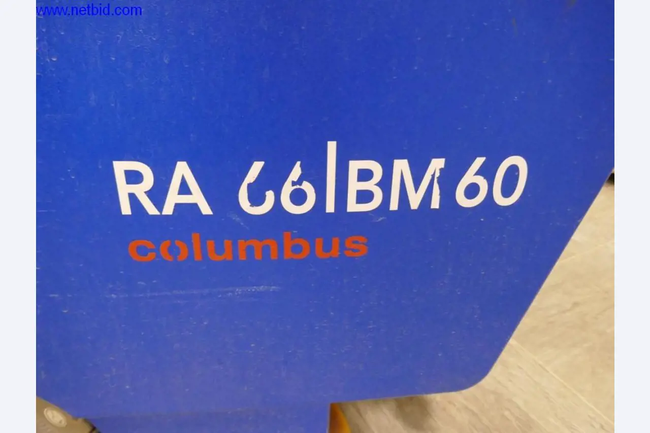 Reinigungsmaschinen und Büroausstattung-2