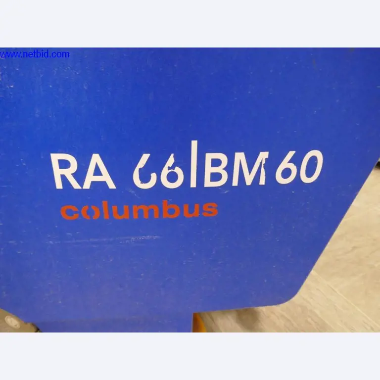 Reinigungsmaschinen und Büroausstattung-2