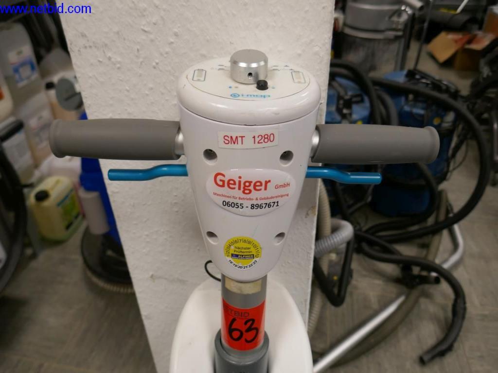 Reinigungsmaschinen und Büroausstattung-2