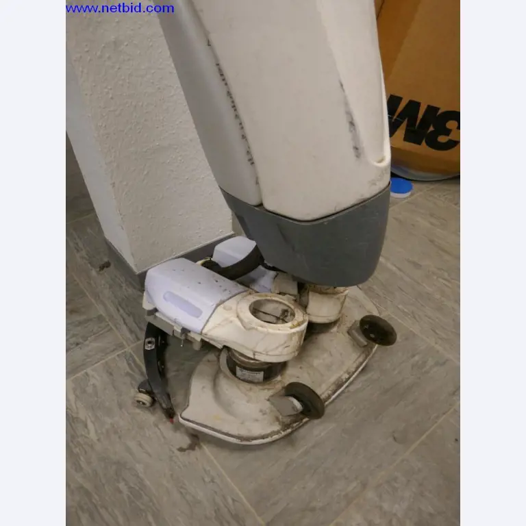 Cleaning machines and office equipment-3