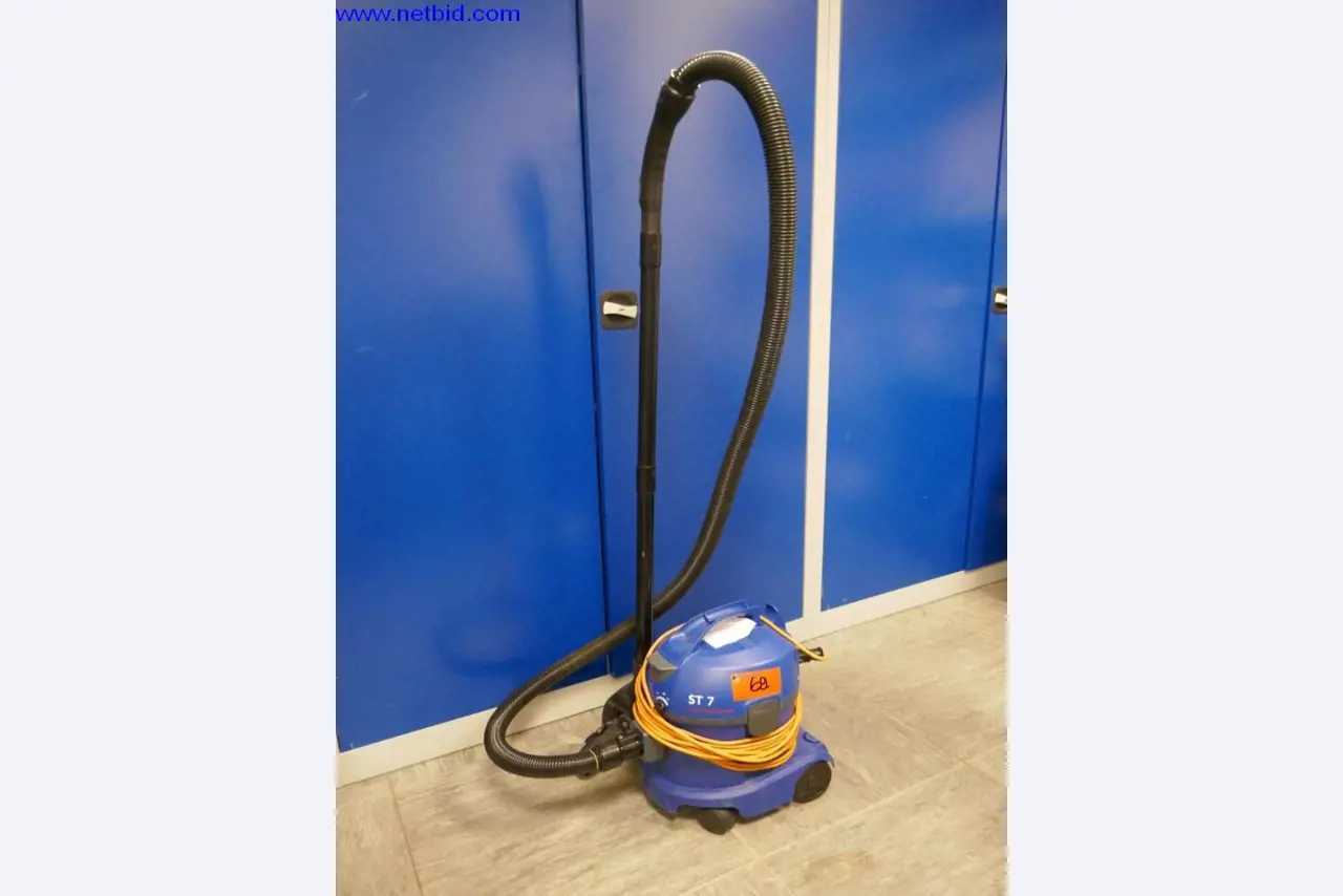 Reinigungsmaschinen und Büroausstattung-1