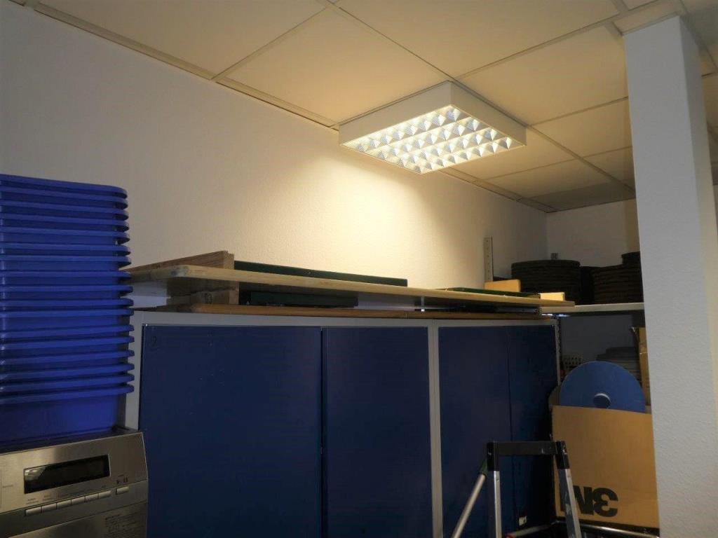 Čistící stroje a kancelářské vybavení-1