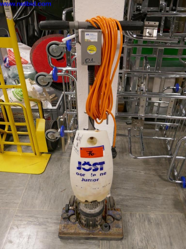 Čistící stroje a kancelářské vybavení-1