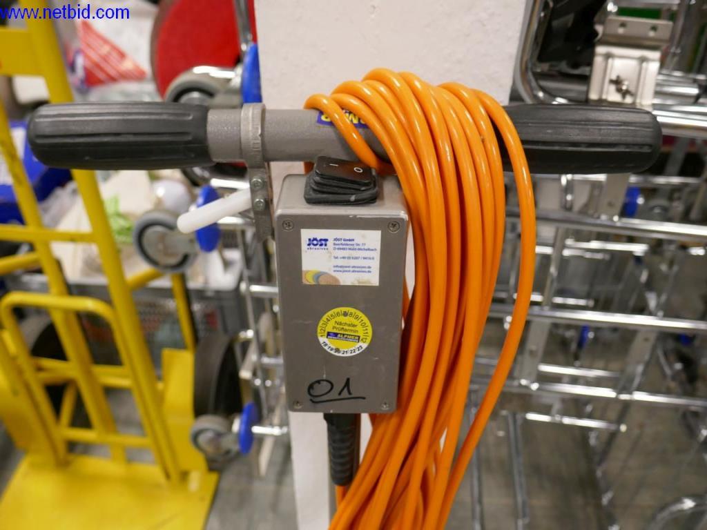 Čistící stroje a kancelářské vybavení-2