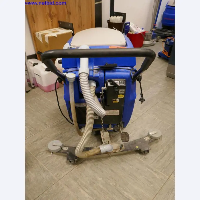 Maszyny czyszczące i sprzęt biurowy-3