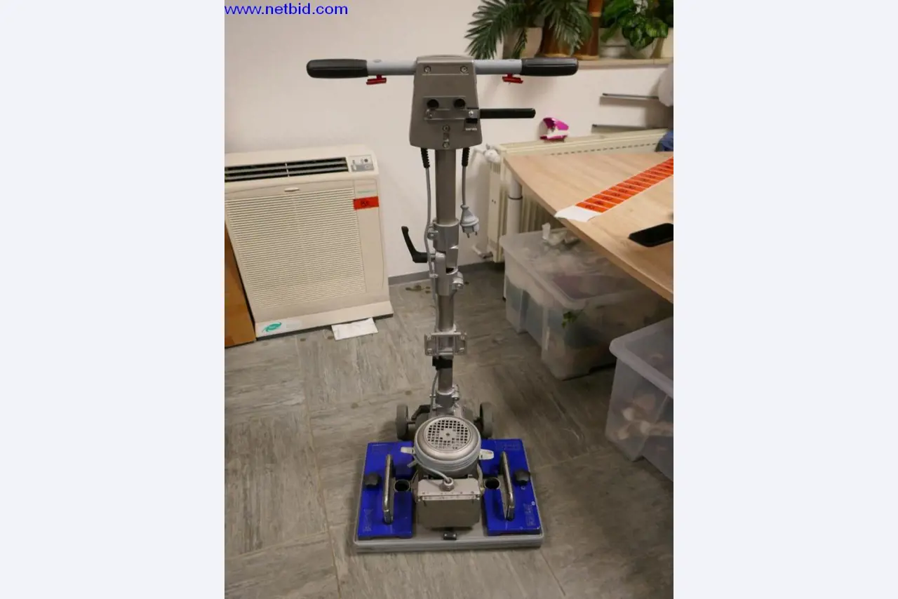 Reinigungsmaschinen und Büroausstattung-1