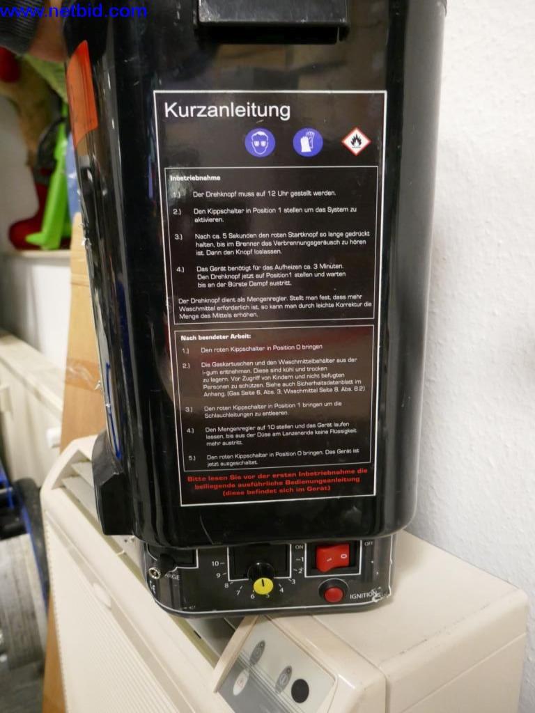 Reinigungsmaschinen und Büroausstattung-3