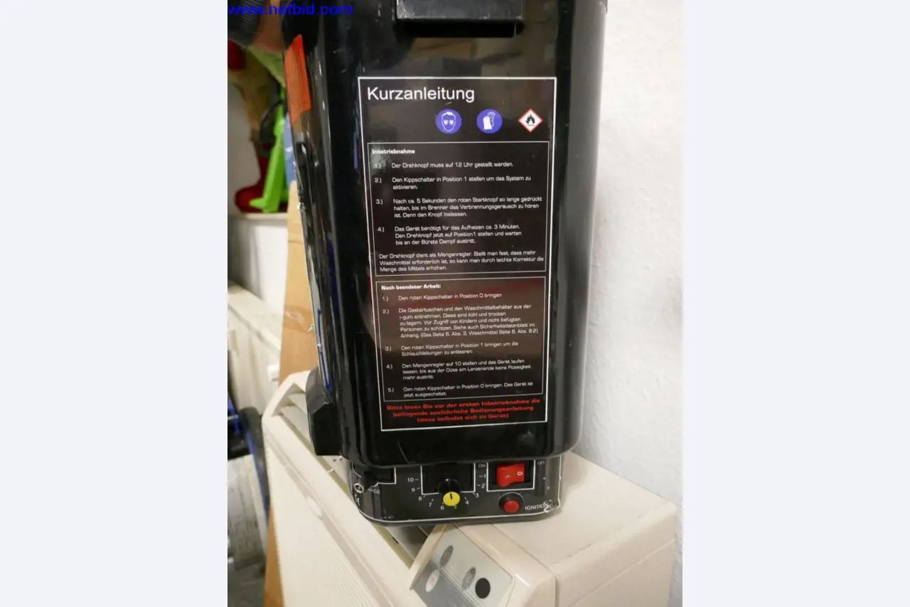 Reinigungsmaschinen und Büroausstattung-3