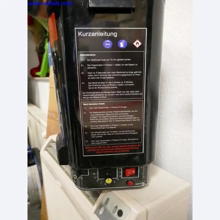 Reinigungsmaschinen und Büroausstattung-3