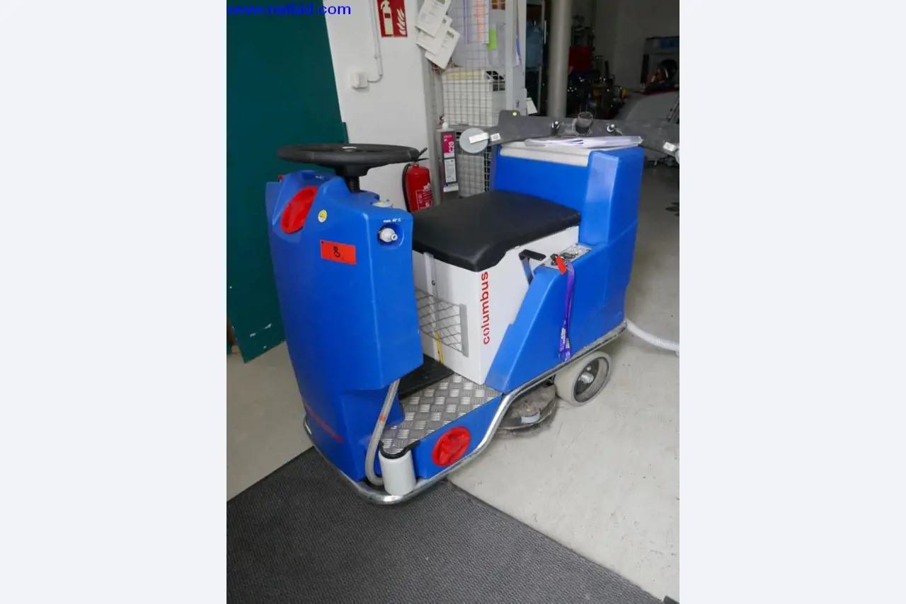 Reinigungsmaschinen und Büroausstattung-1