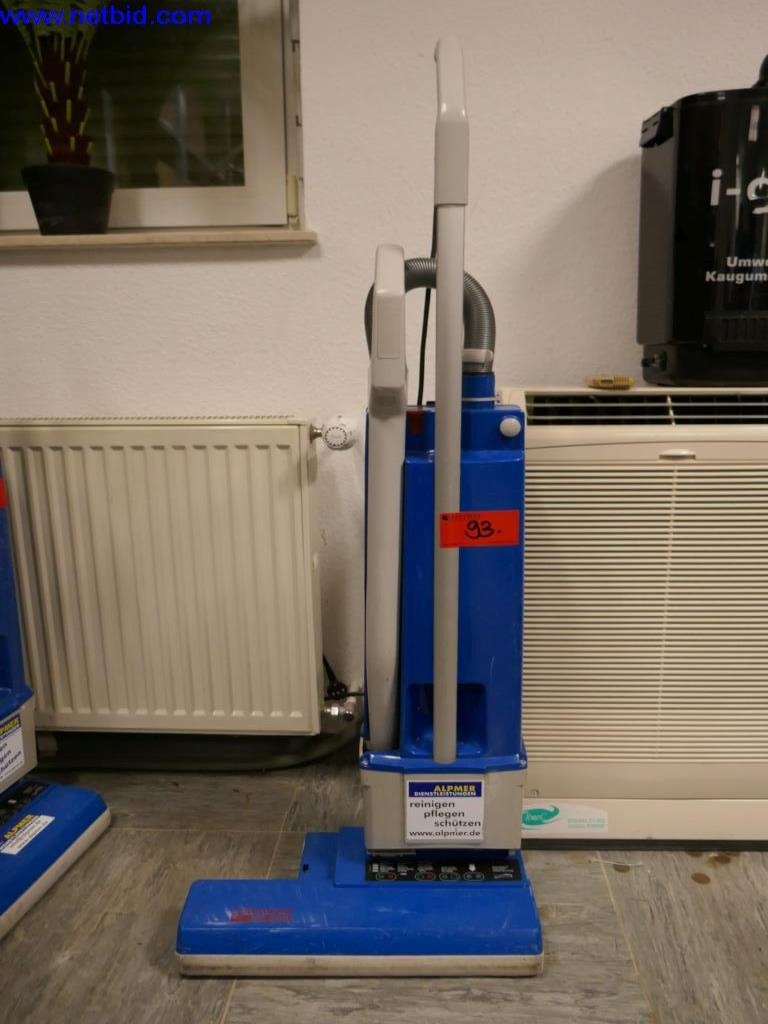 Maszyny czyszczące i sprzęt biurowy-1