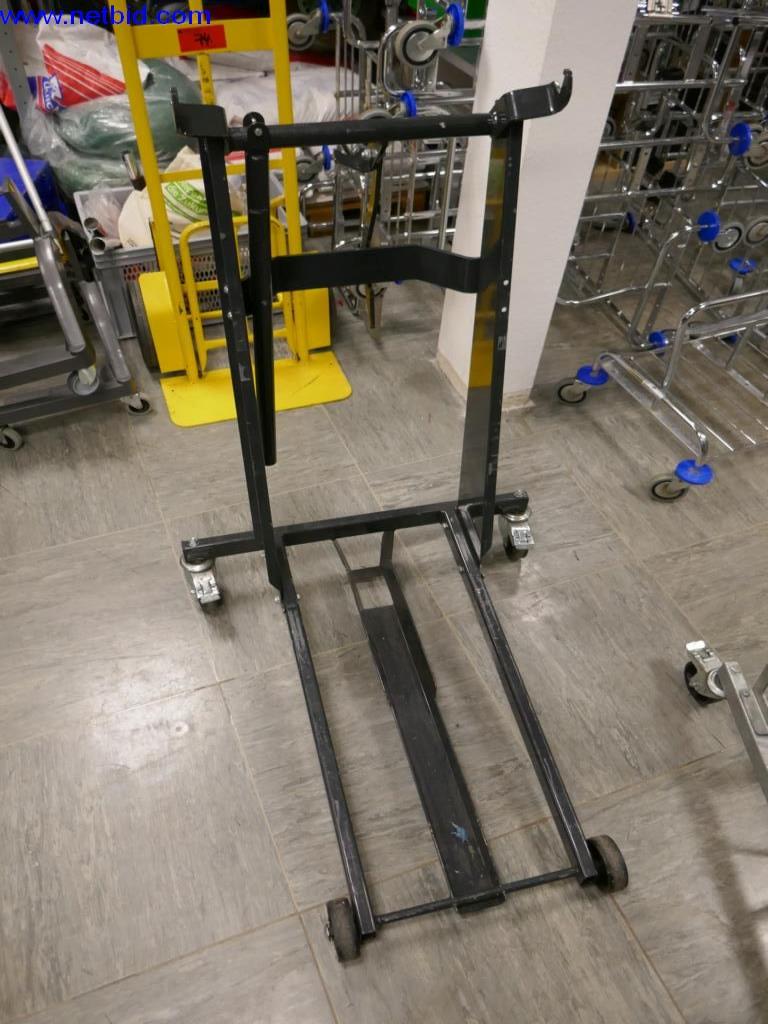 Cleaning machines and office equipment-2