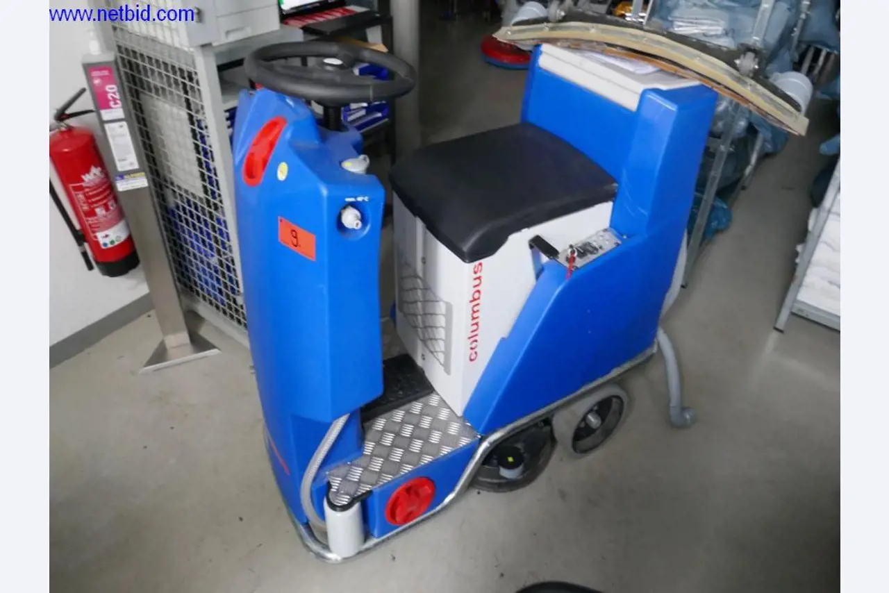 Reinigungsmaschinen und Büroausstattung-1