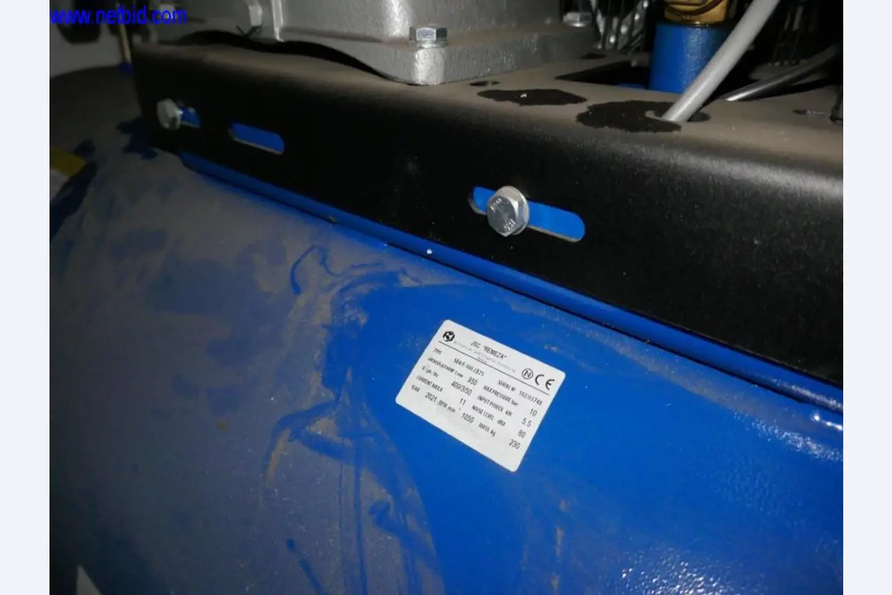 Operating and office equipment from the areas of car workshops, construction accessories, mechanical engineering-3